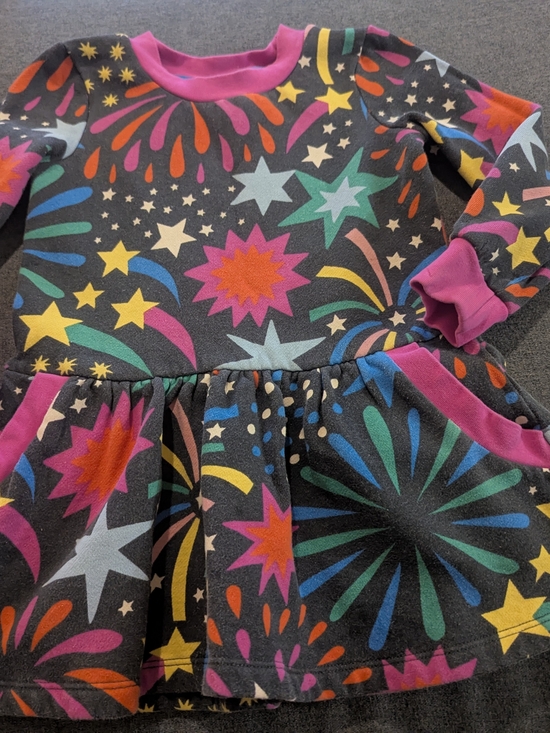 Mini Boden Other - Mini Boden Black Starburst Firework Print Dress with Pink Trim